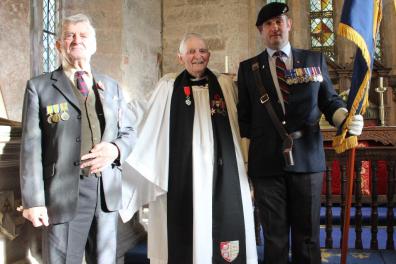 The Revd Preb Dick Sargent - who played a key role in the D-Day landings - has died aged 97.